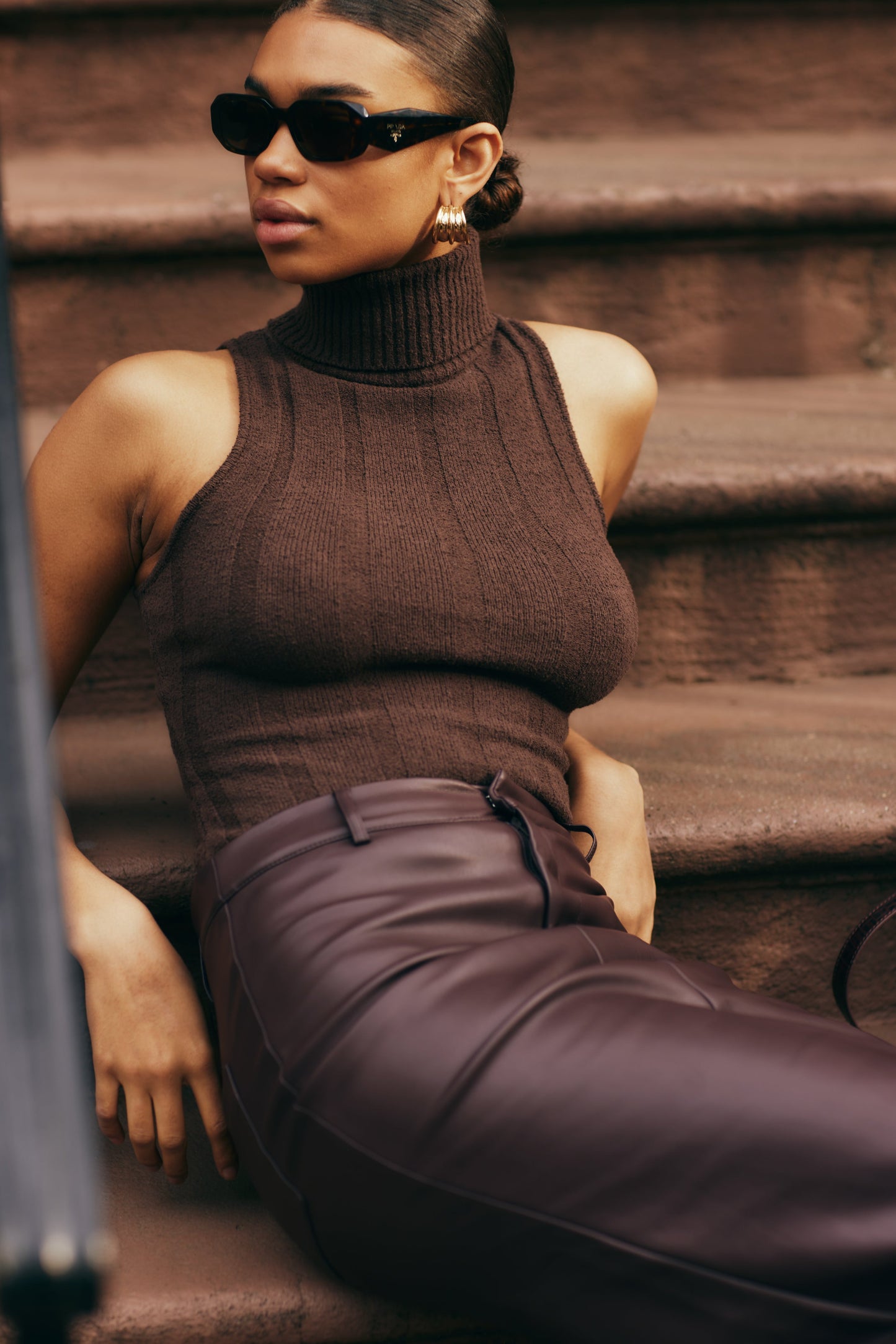 Angelina Ribbed Turtleneck - Chocolate