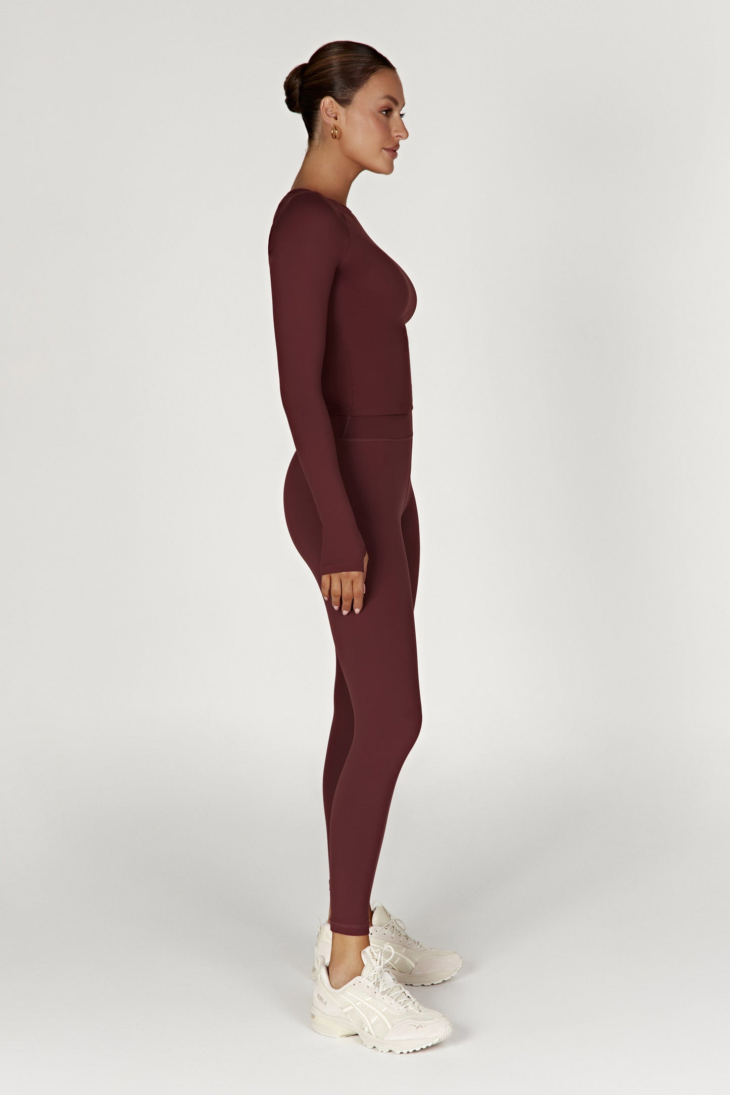 Venus V Back Leggings - Mahogany