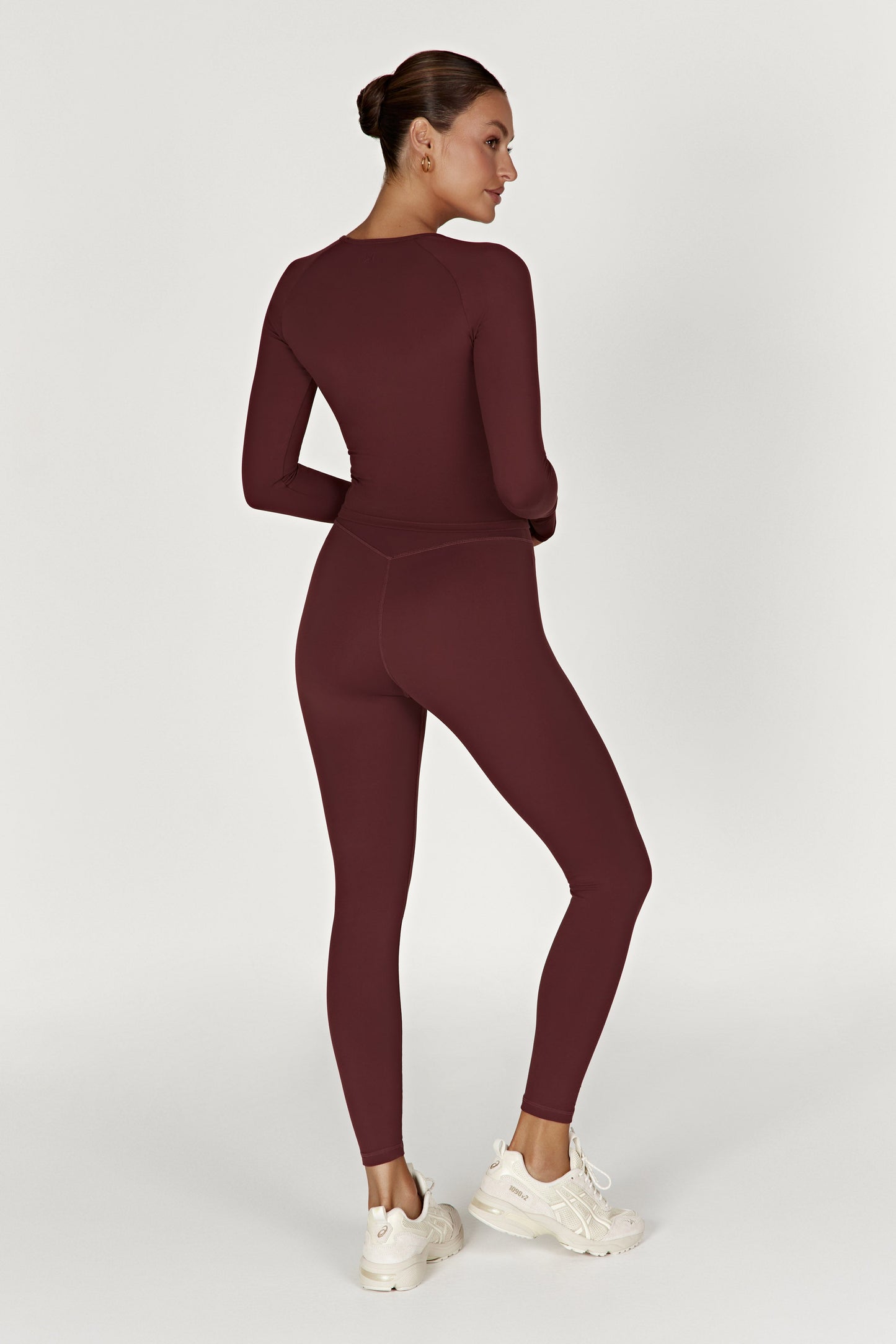 Venus V Back Leggings - Mahogany