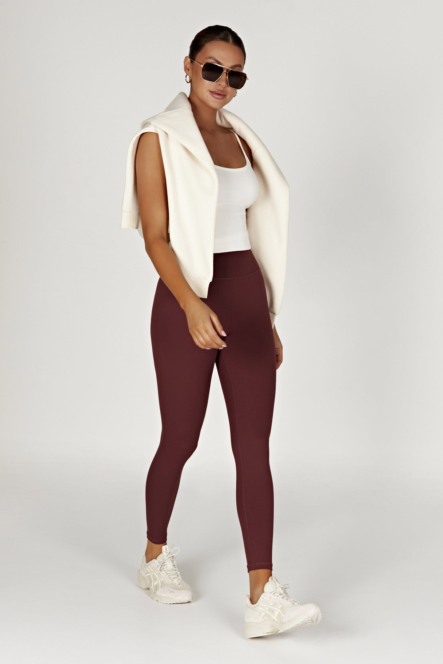 Venus V Back Leggings - Mahogany