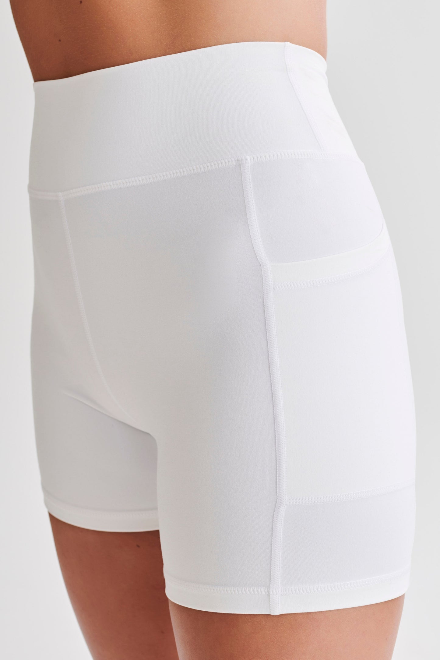 Martina Bike Shorts With Pocket - White