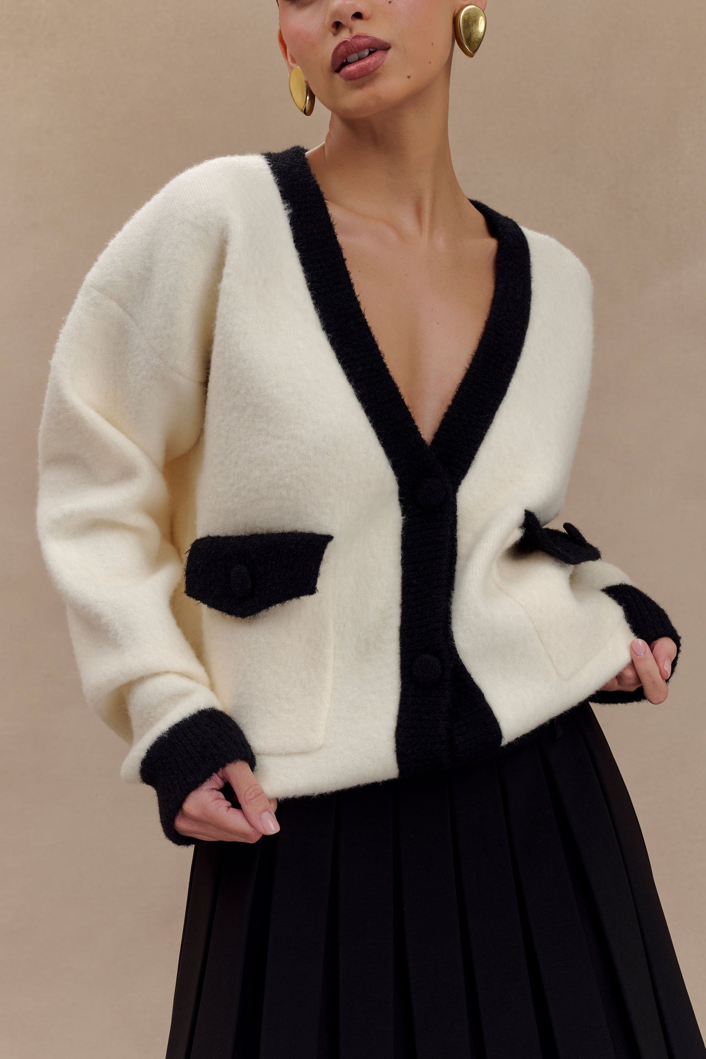 Evangeline Oversized Knit Cardigan - Black/White