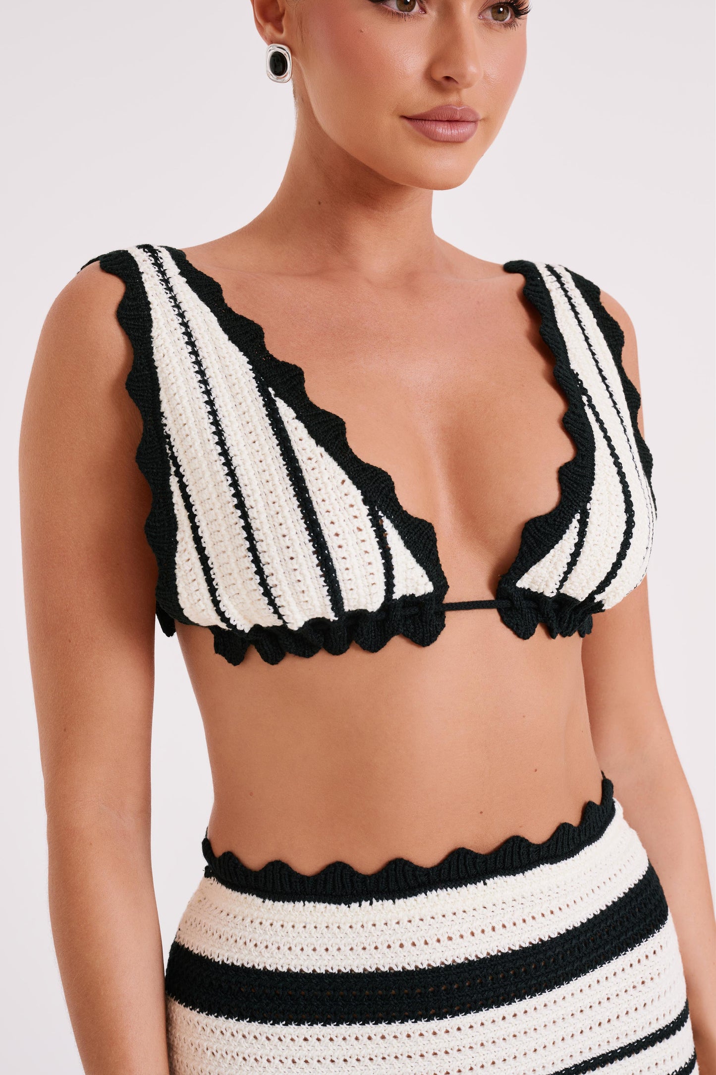 Jadia Contrast Crochet Bralette - Black/White